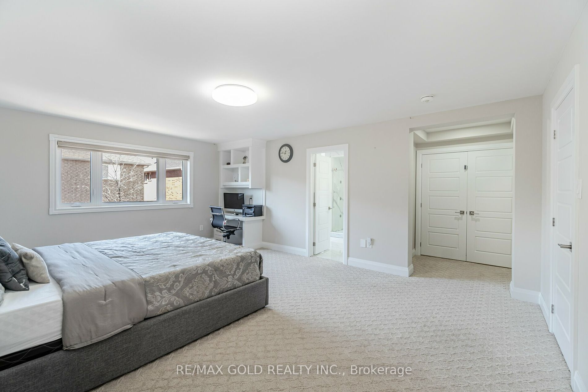 8 Foxmere Rd