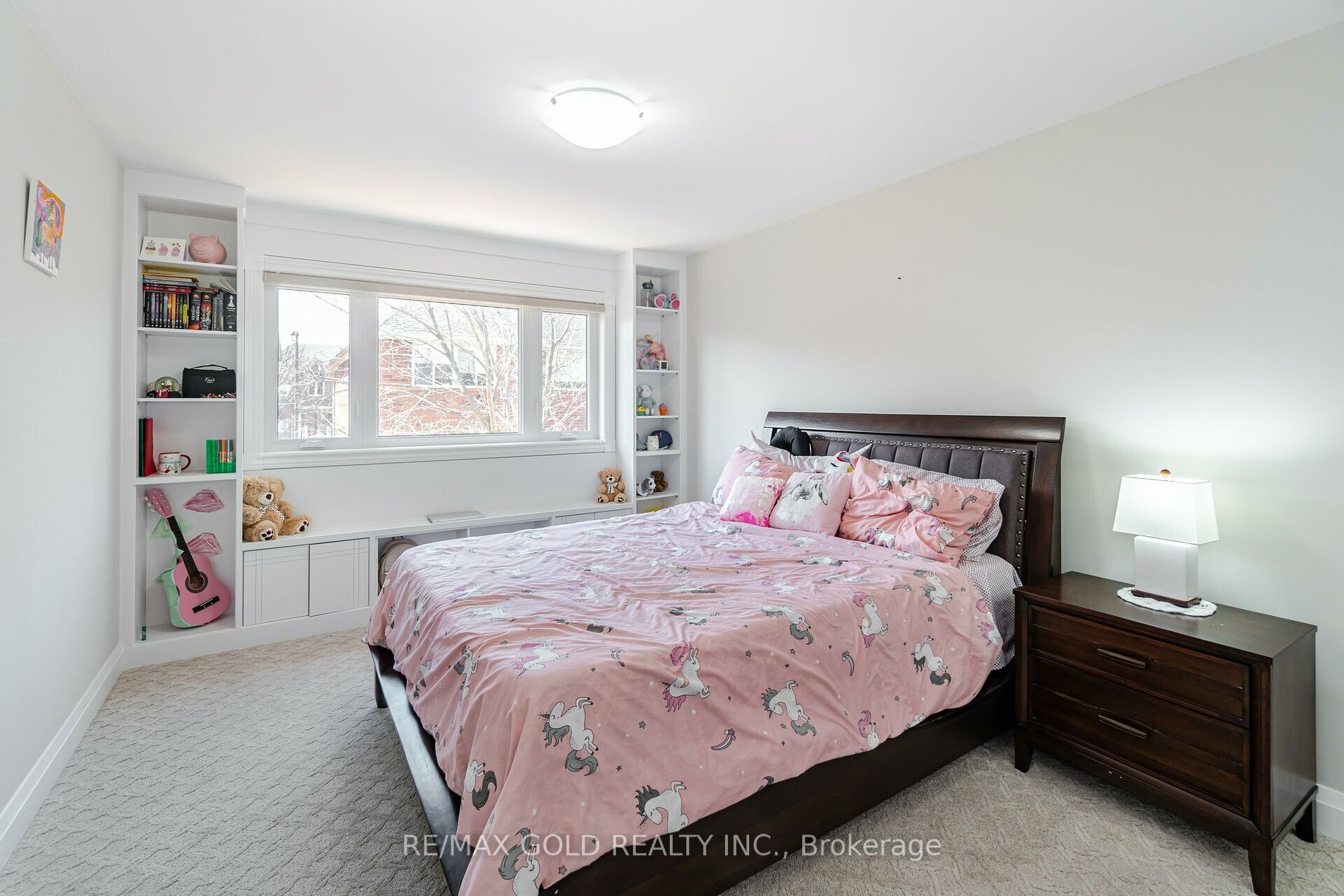 8 Foxmere Rd