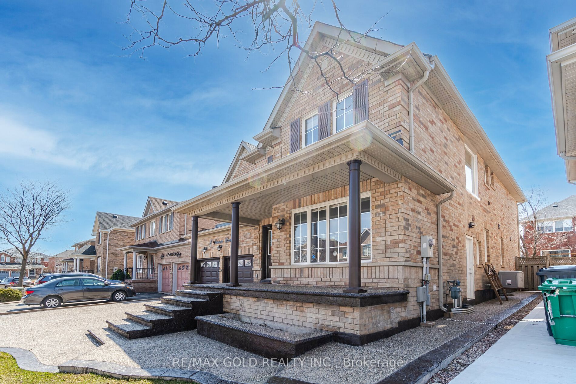 8 Foxmere Rd