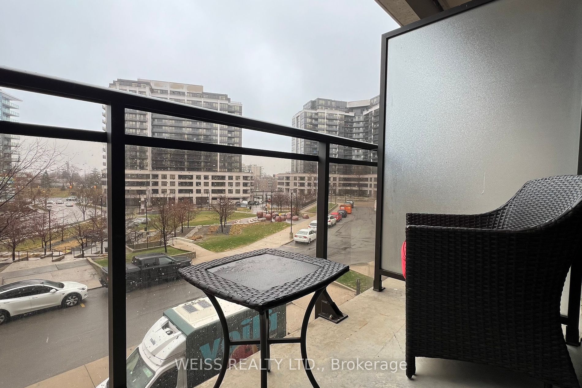 55 De Boers Dr, #303
