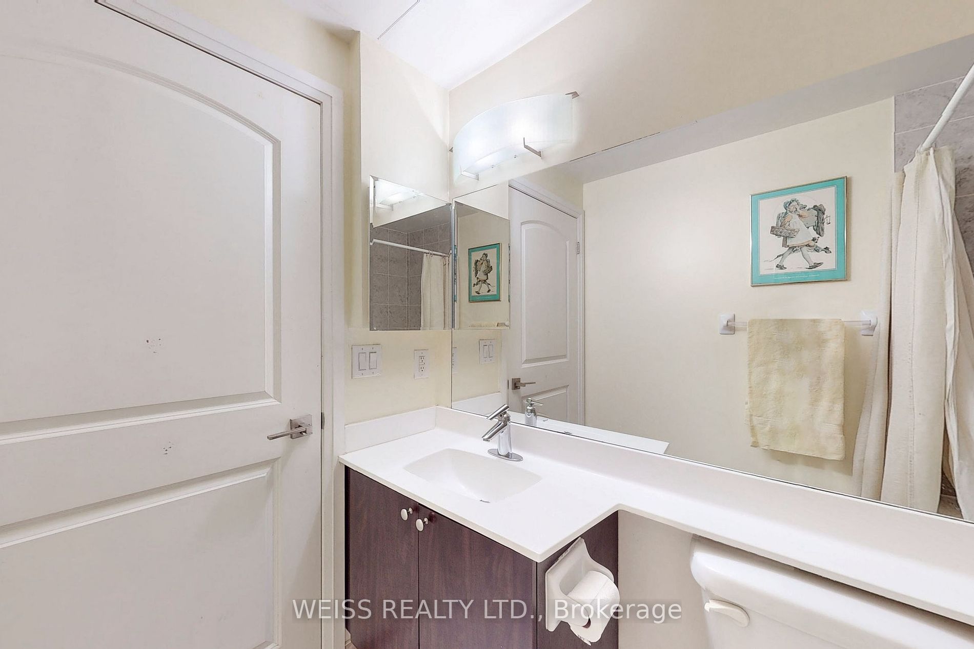 55 De Boers Dr, #303