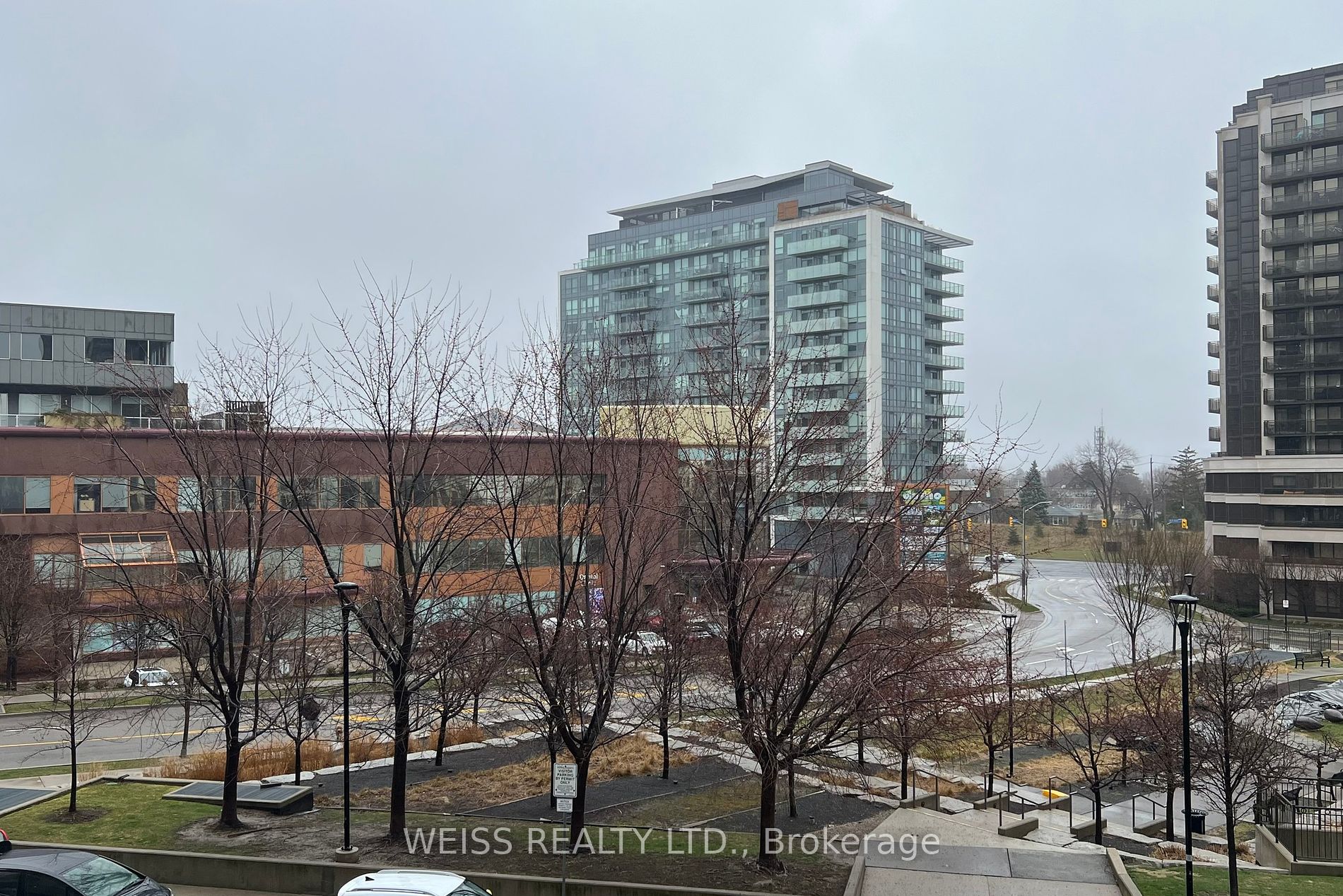 55 De Boers Dr, #303