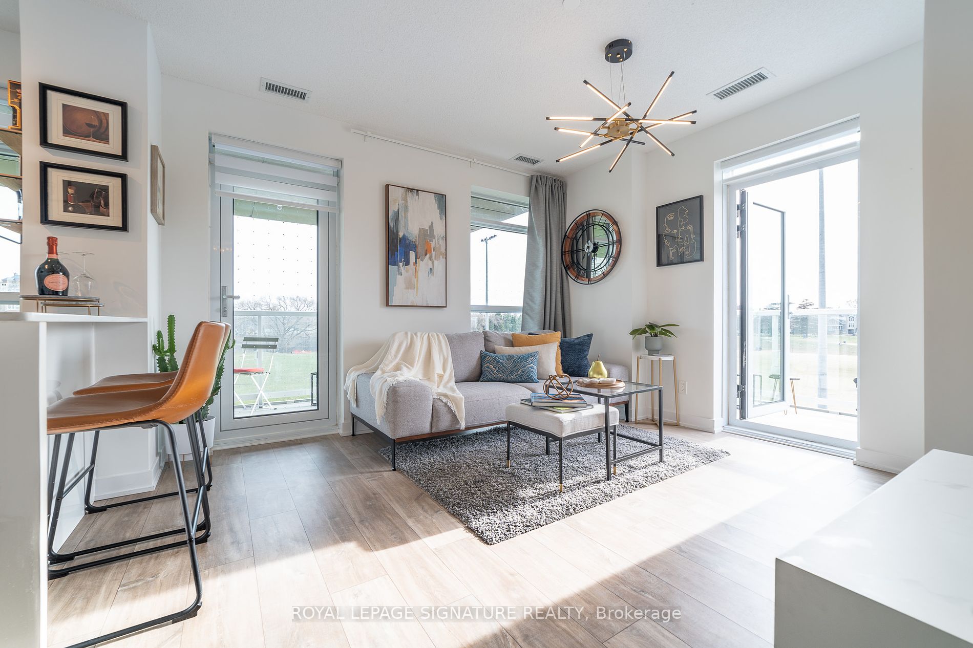 251 Manitoba St, #325