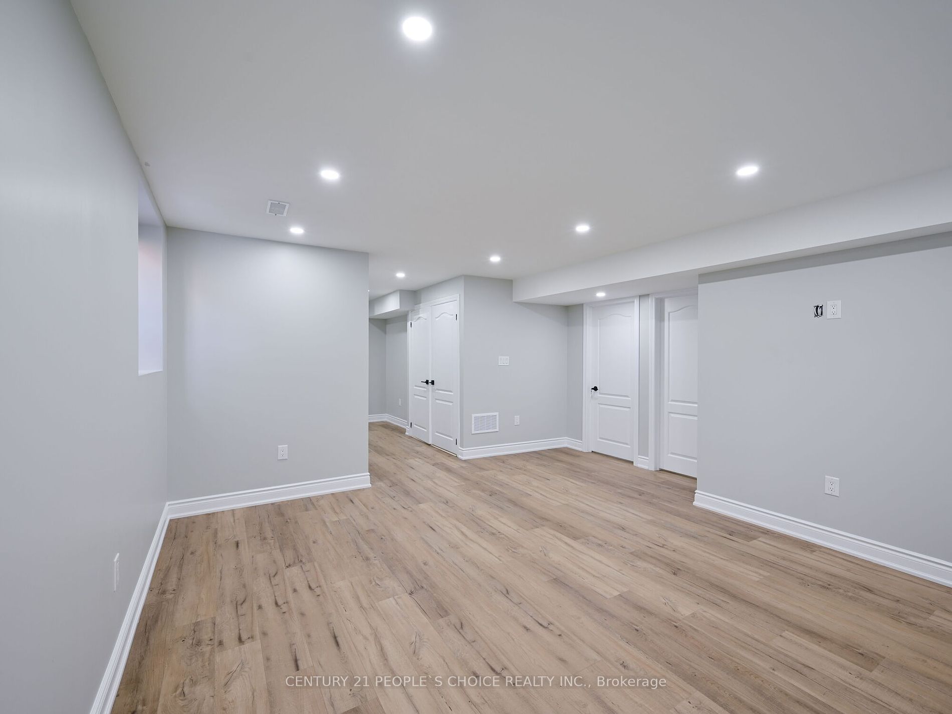 12 Junior Rd