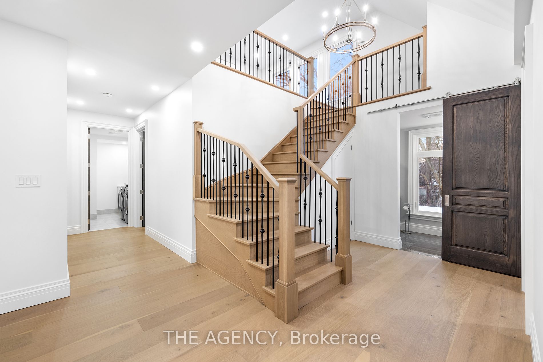 2409 Lakeshore Road