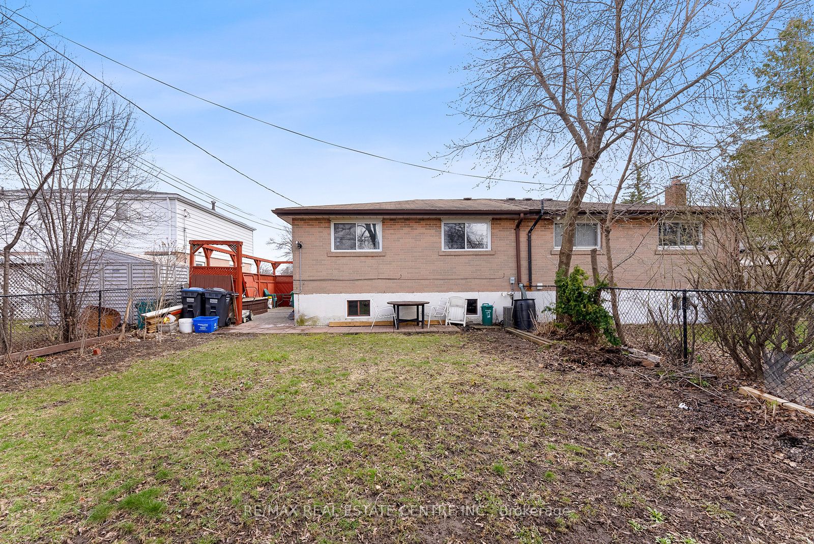 40 Brentwood Dr