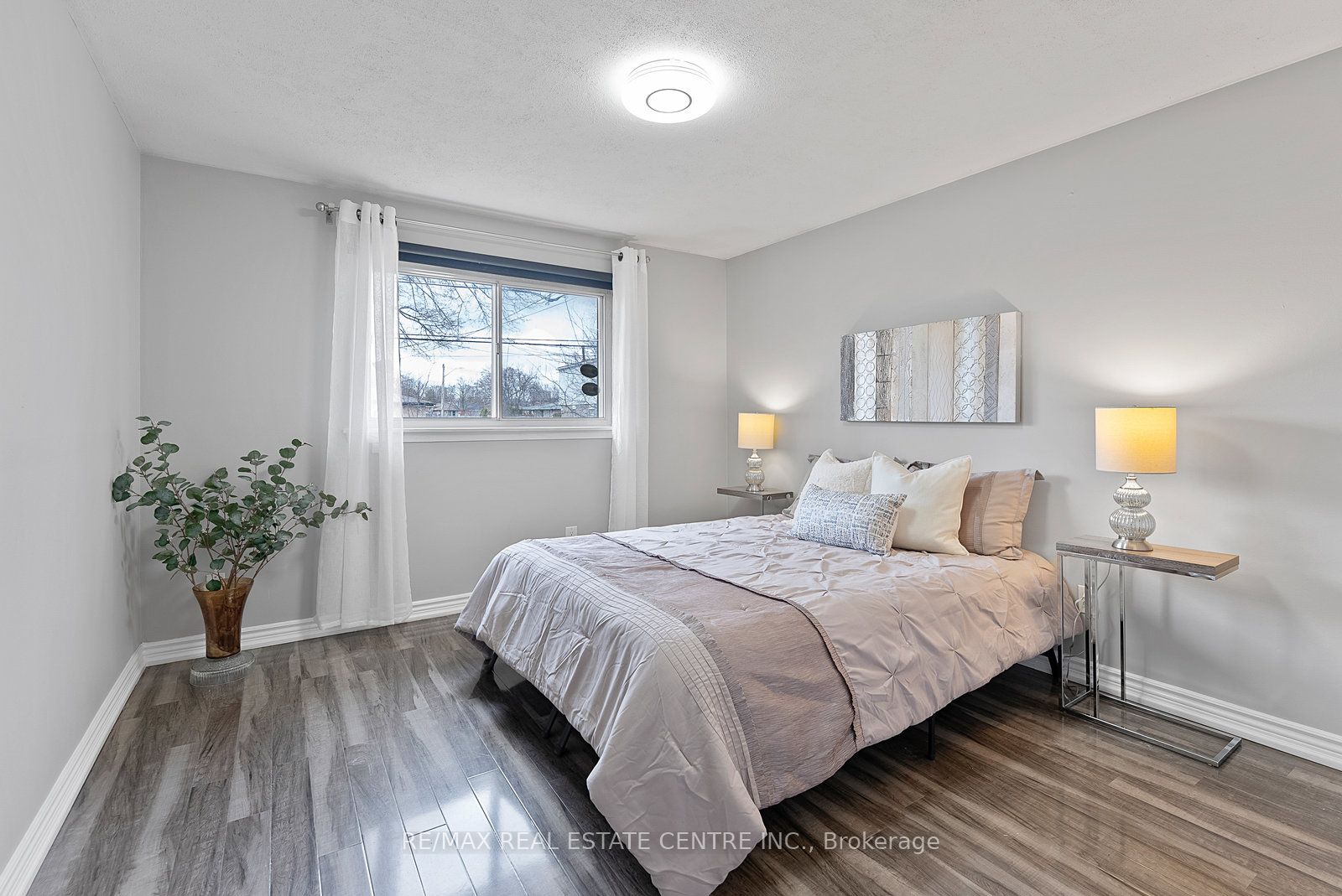 40 Brentwood Dr