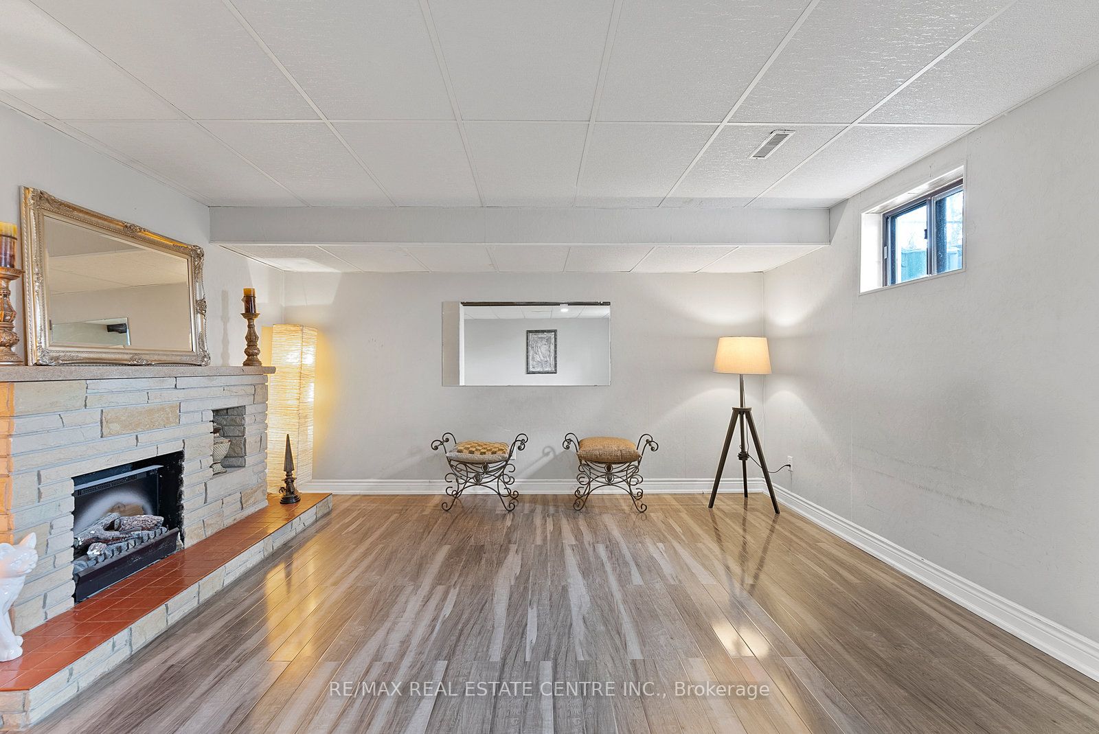 40 Brentwood Dr