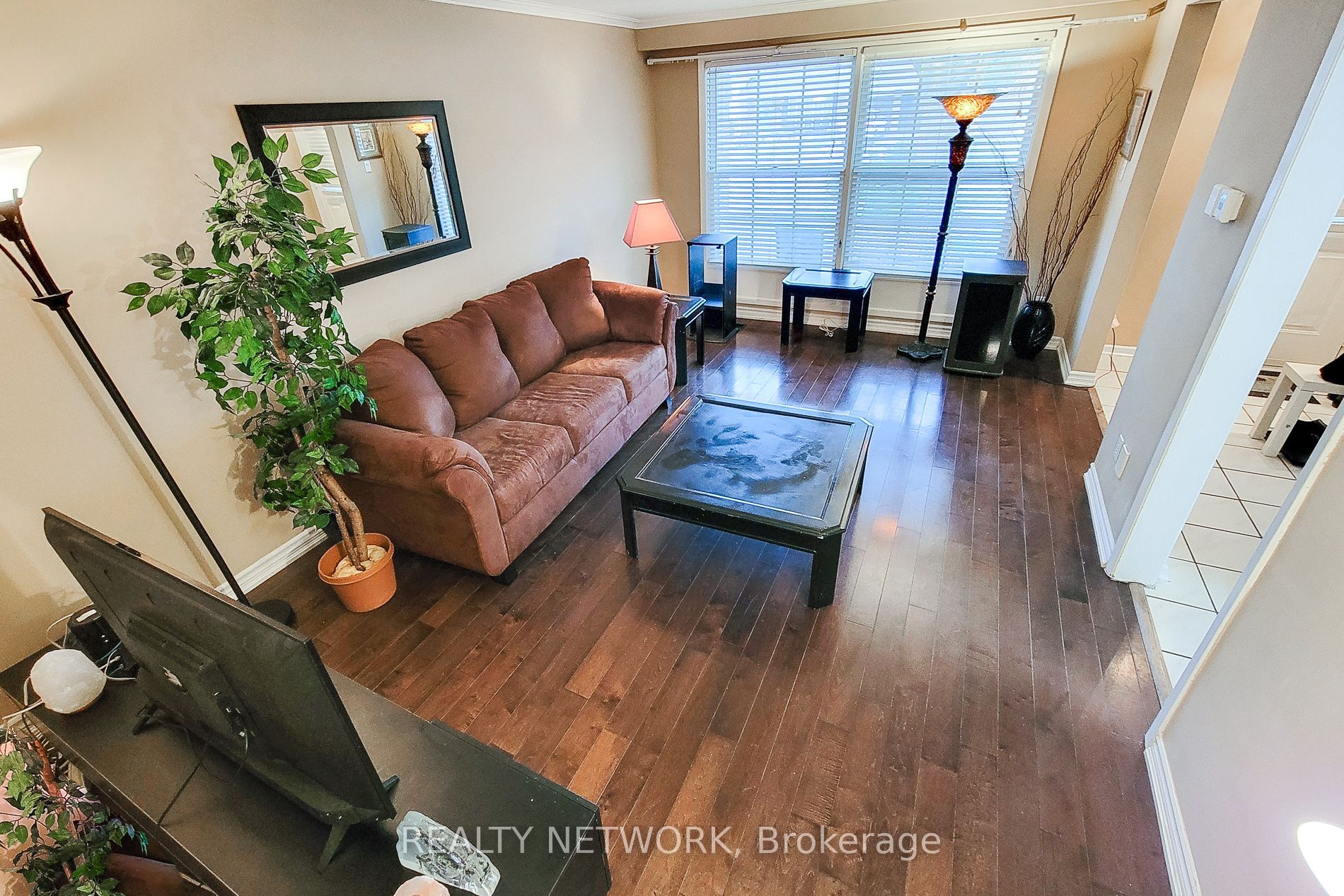 2145 Sandringham Dr