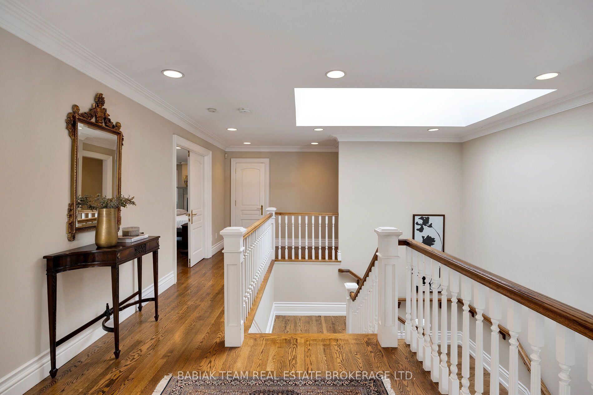 8 Country Club Drive