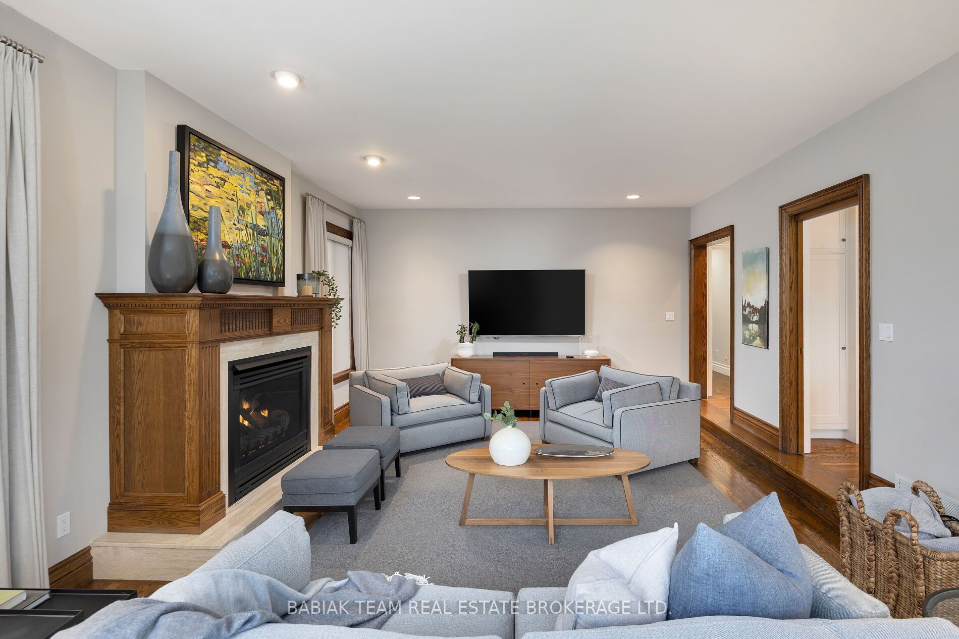 8 Country Club Drive