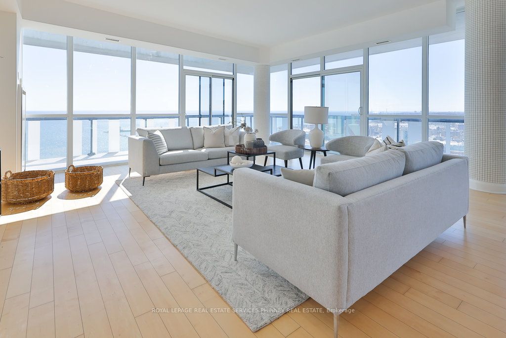 1 Hurontario Street, #2201