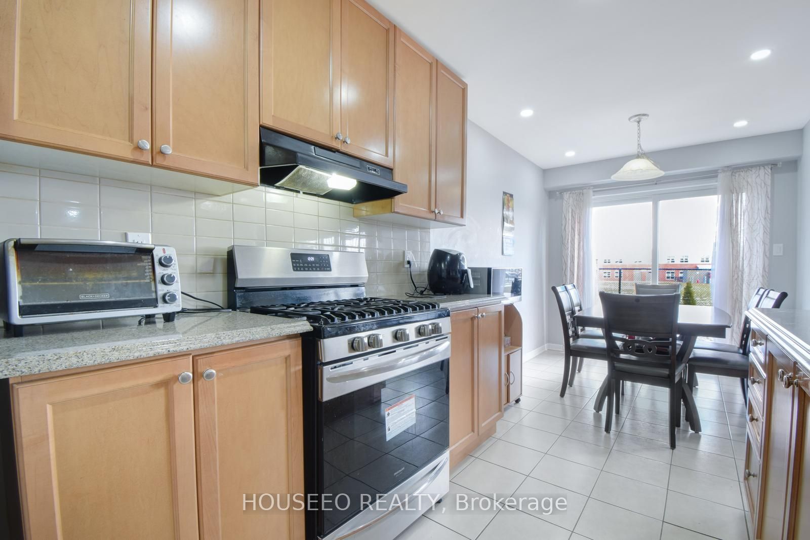69 Robert Parkinson Drive