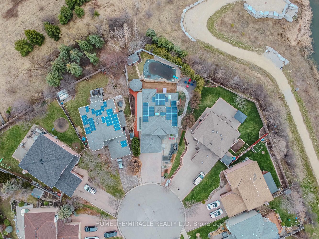 32 Plover Place