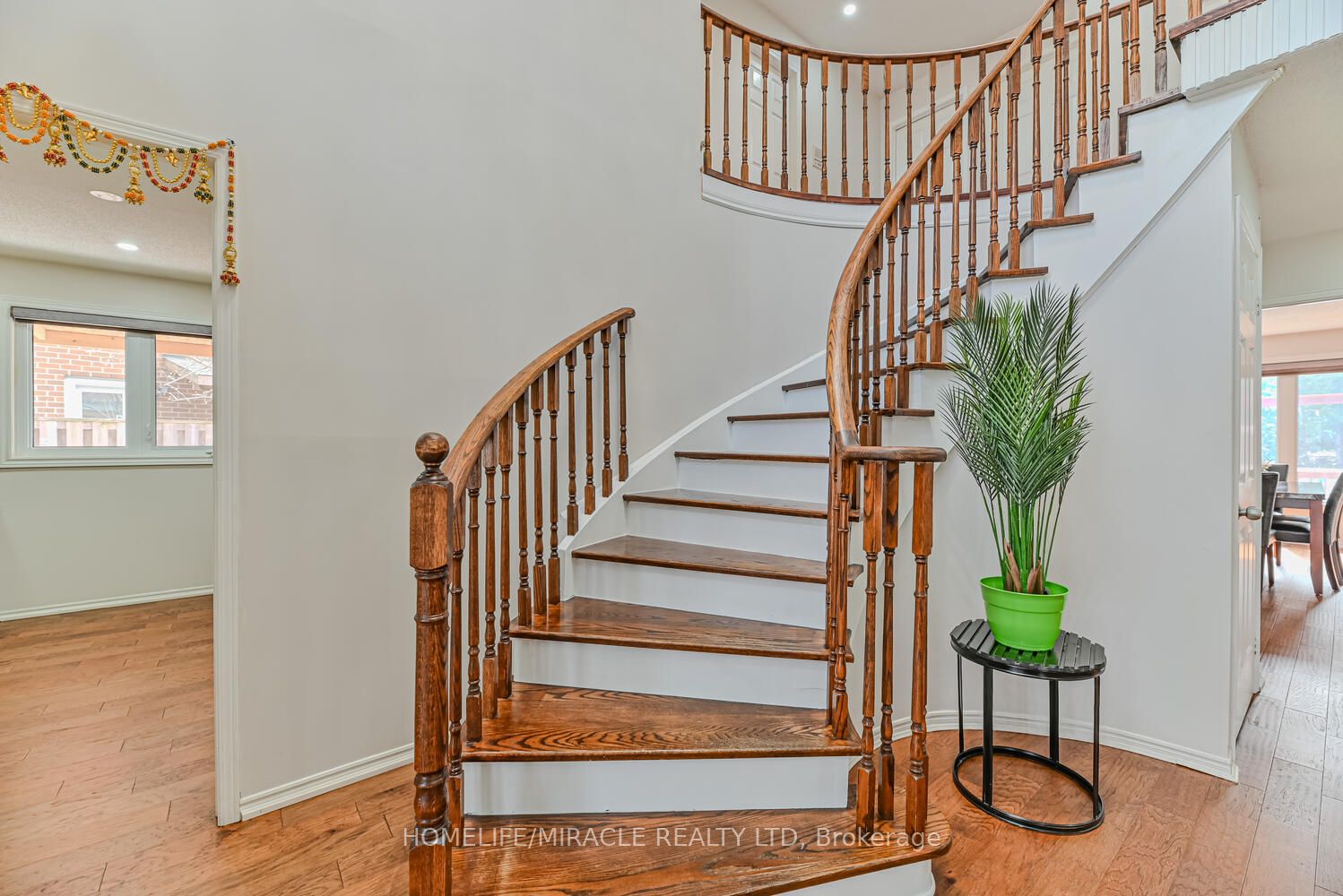 32 Plover Place