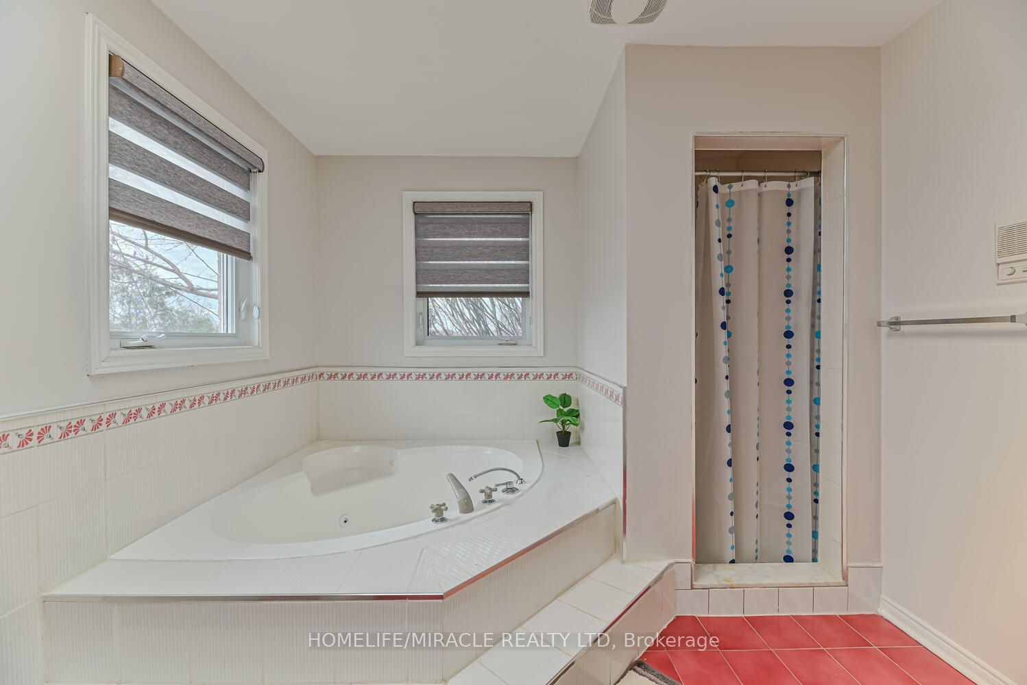 32 Plover Place