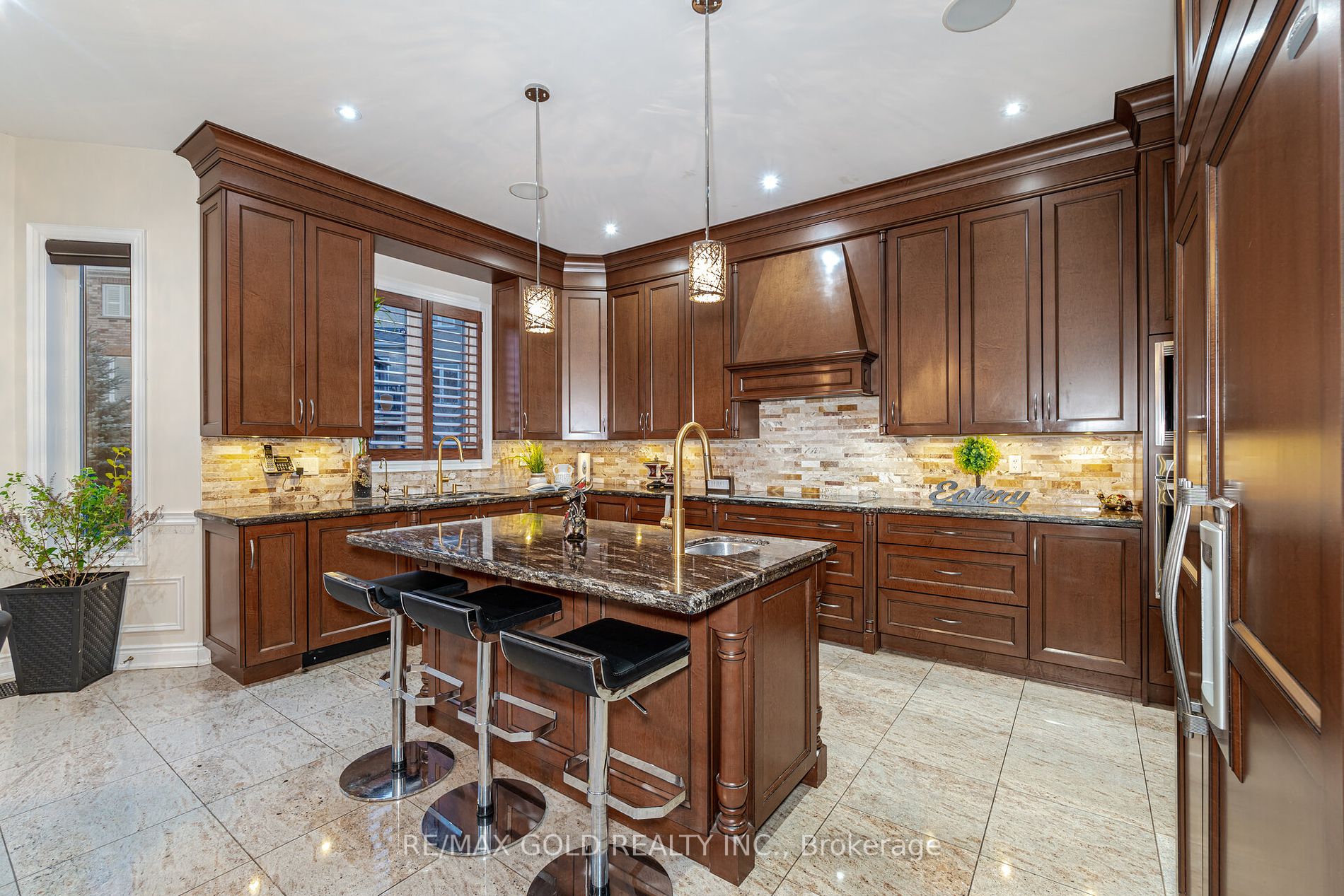 48 Maybeck Dr
