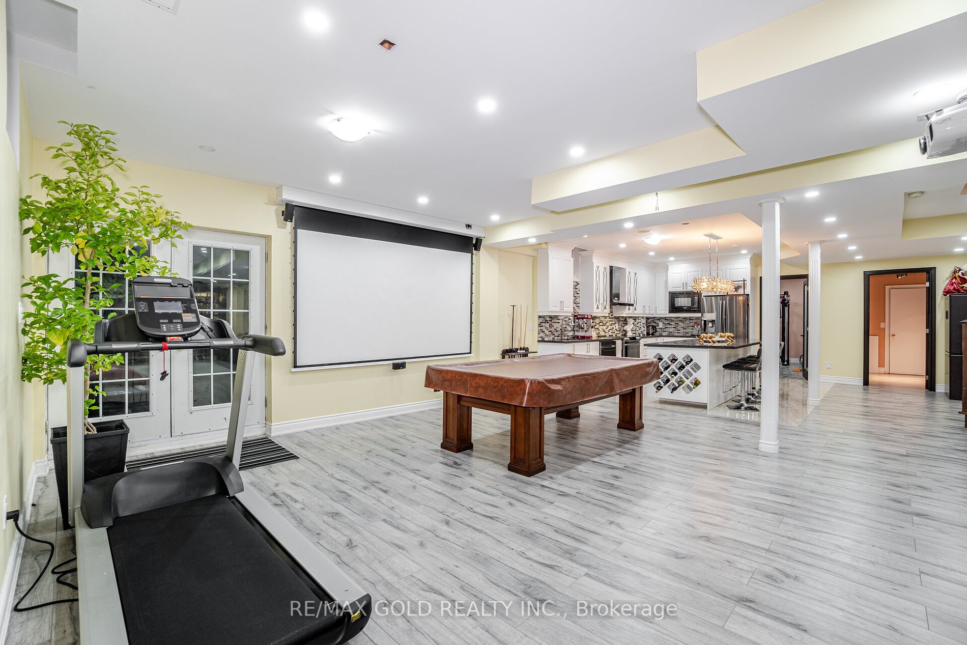 48 Maybeck Dr