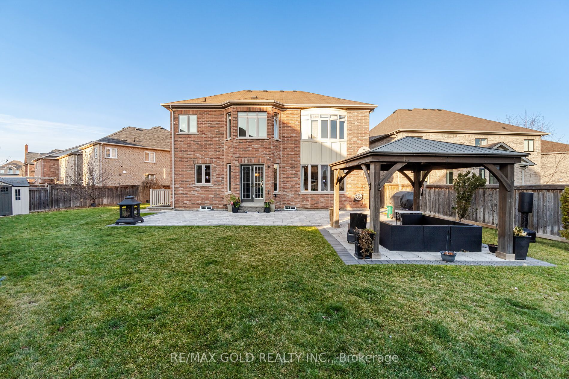 48 Maybeck Dr