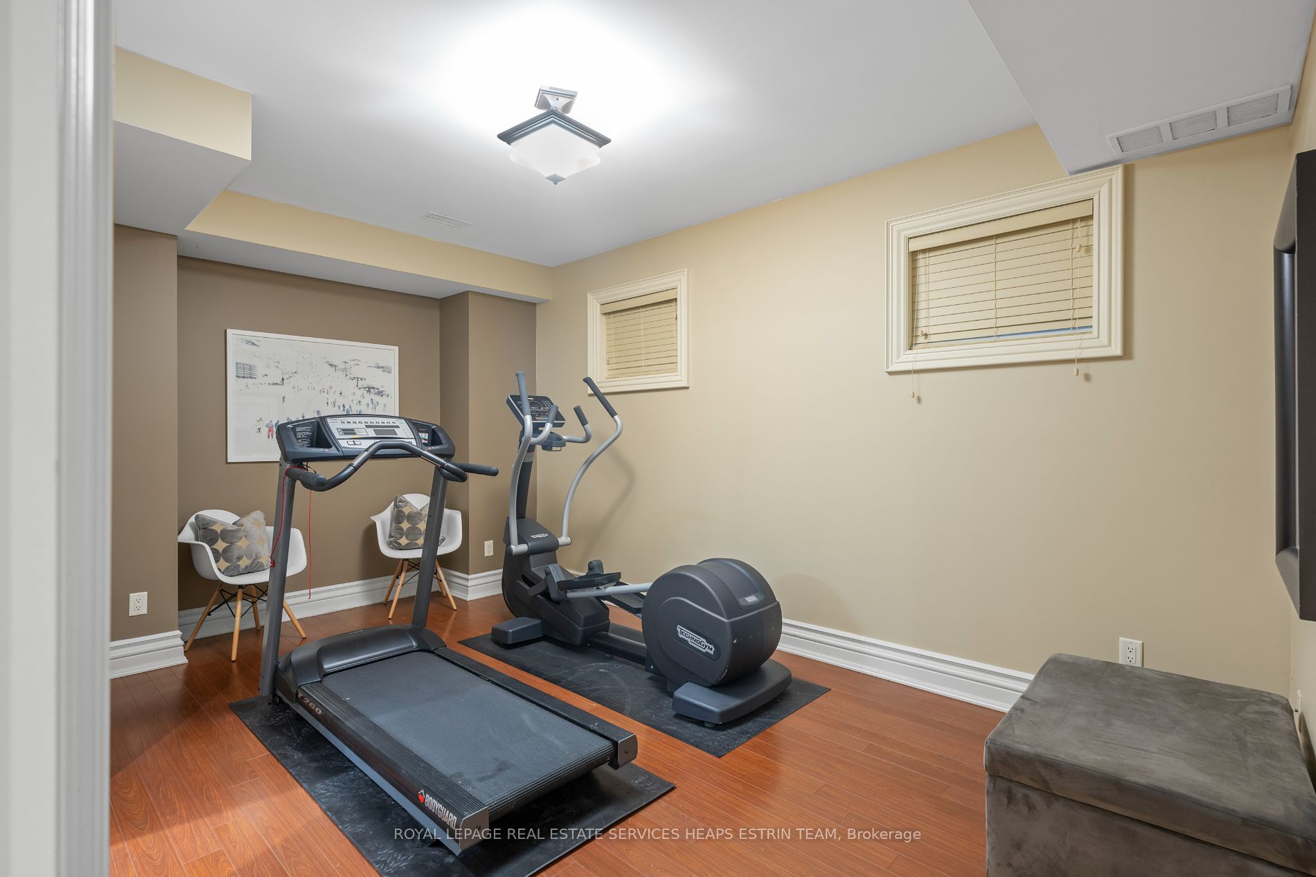 55 Valecrest Dr