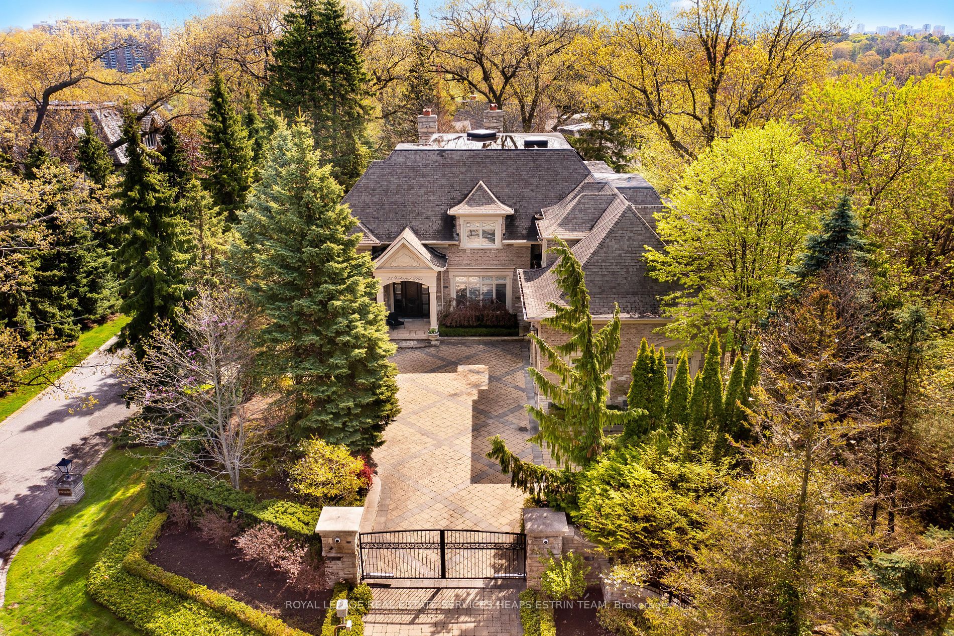 55 Valecrest Dr