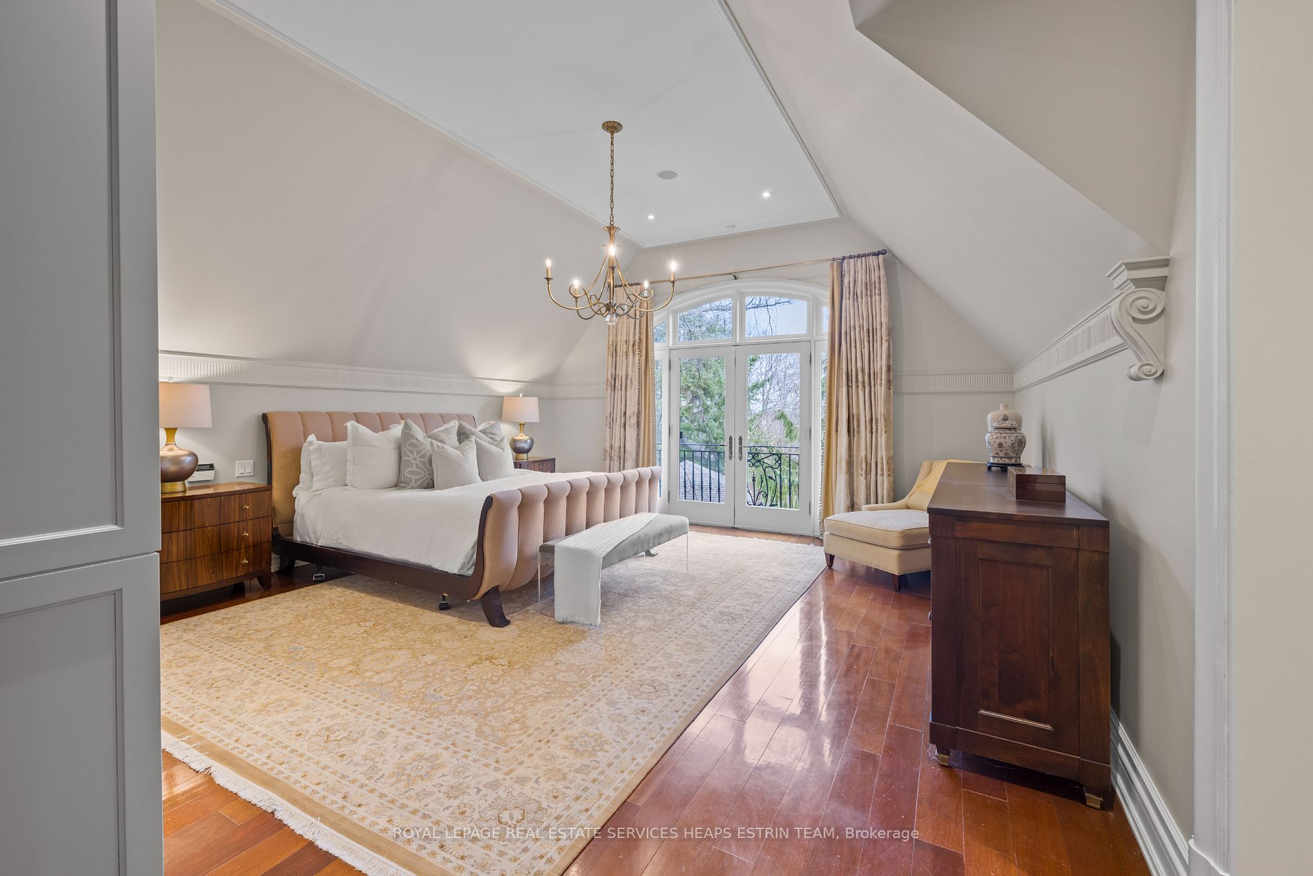 55 Valecrest Dr