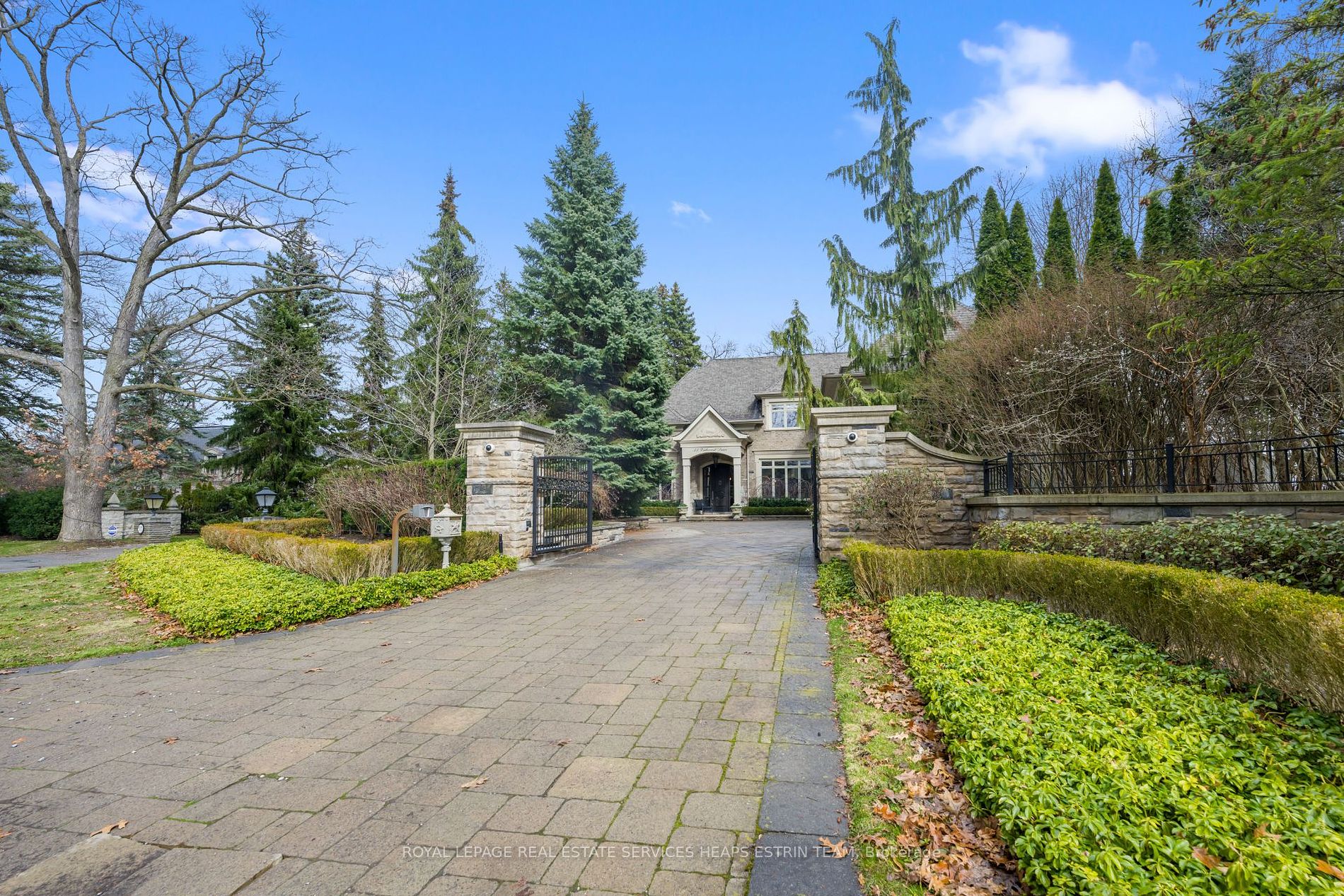 55 Valecrest Dr
