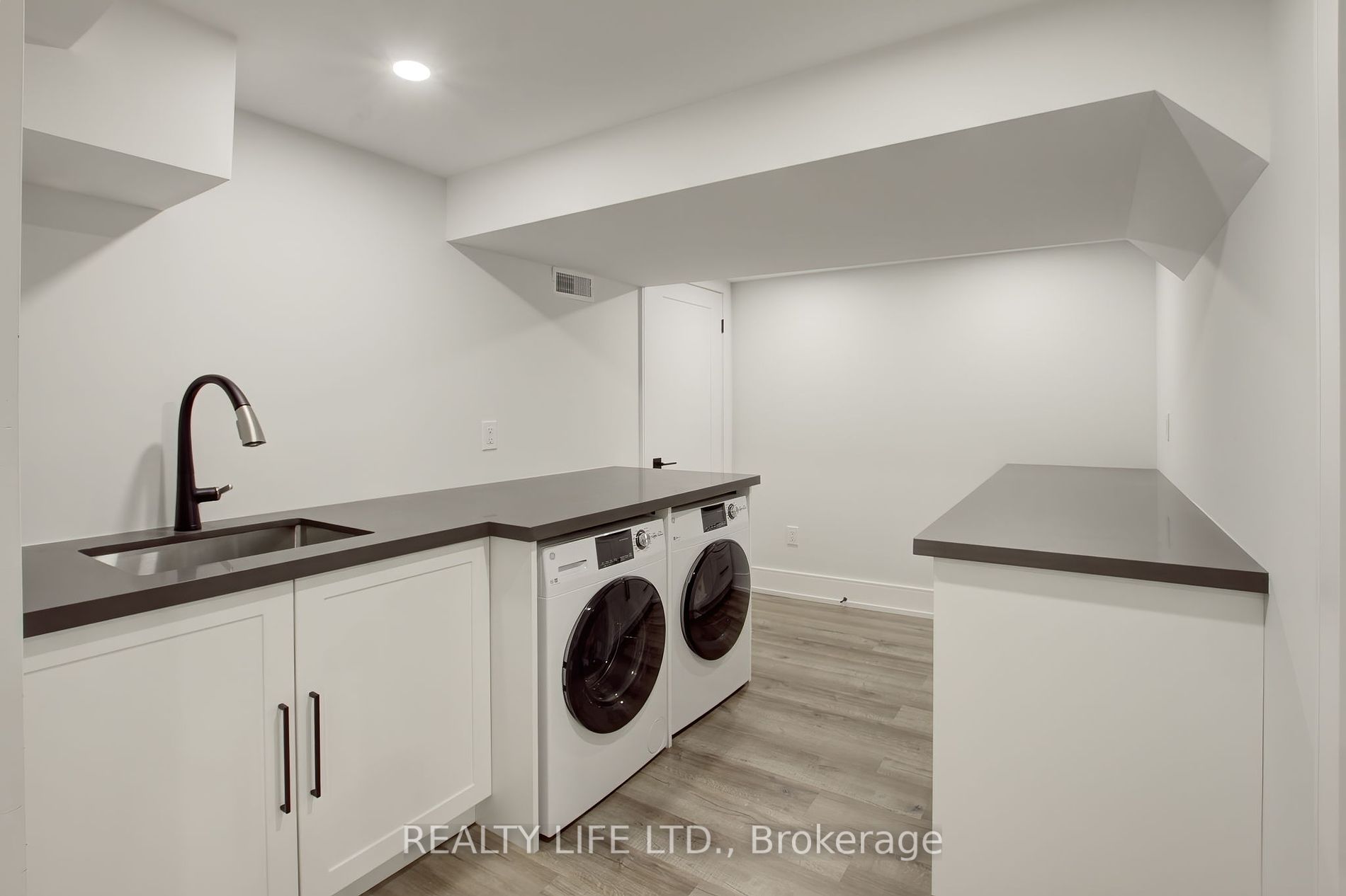 1755 Pickmere Court