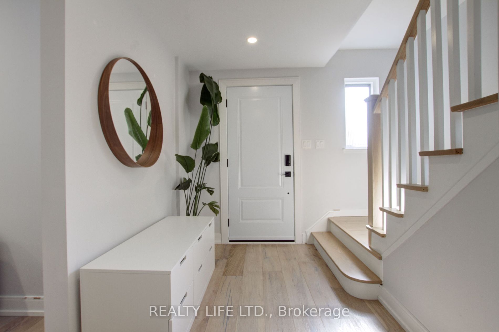 1755 Pickmere Court