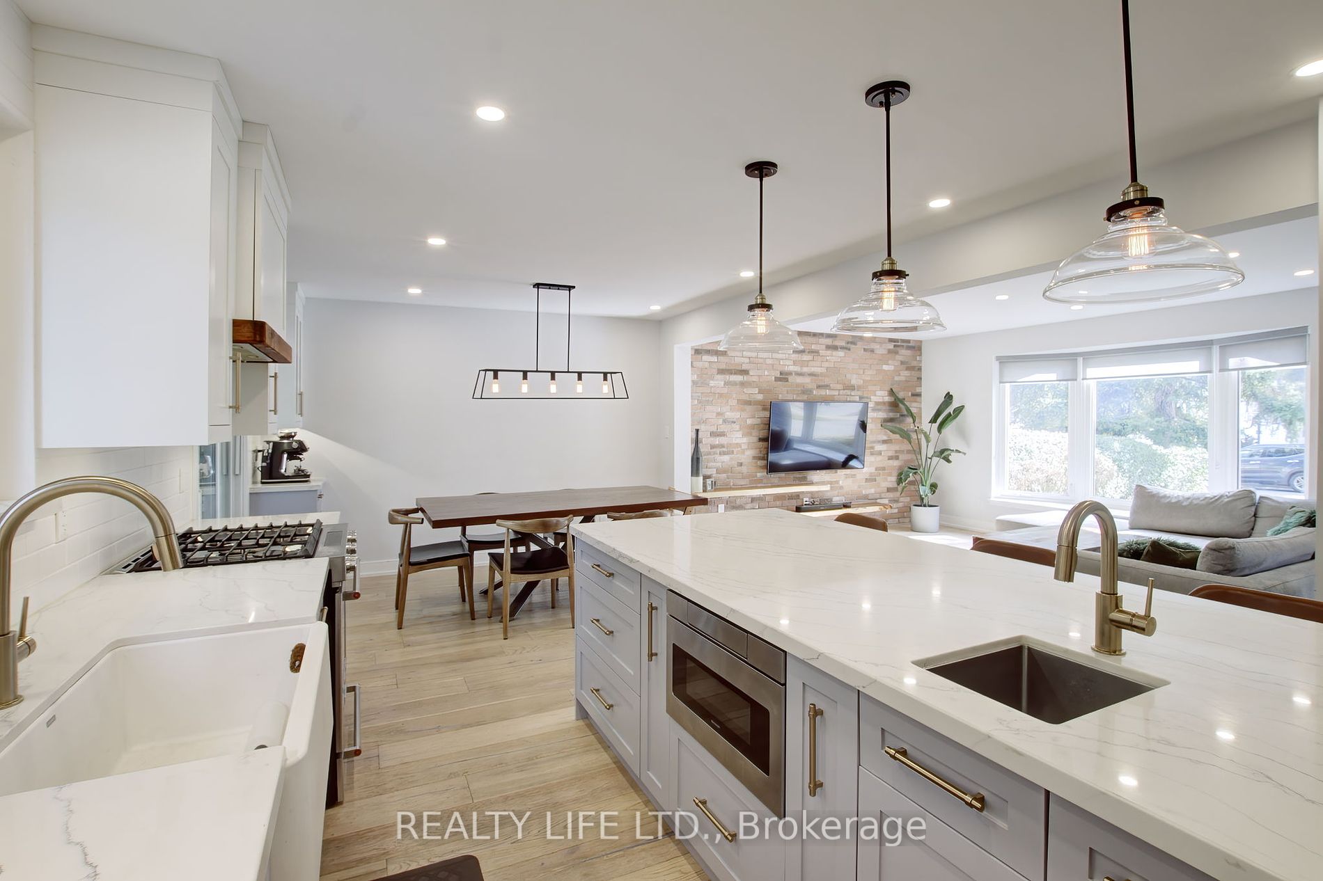 1755 Pickmere Court