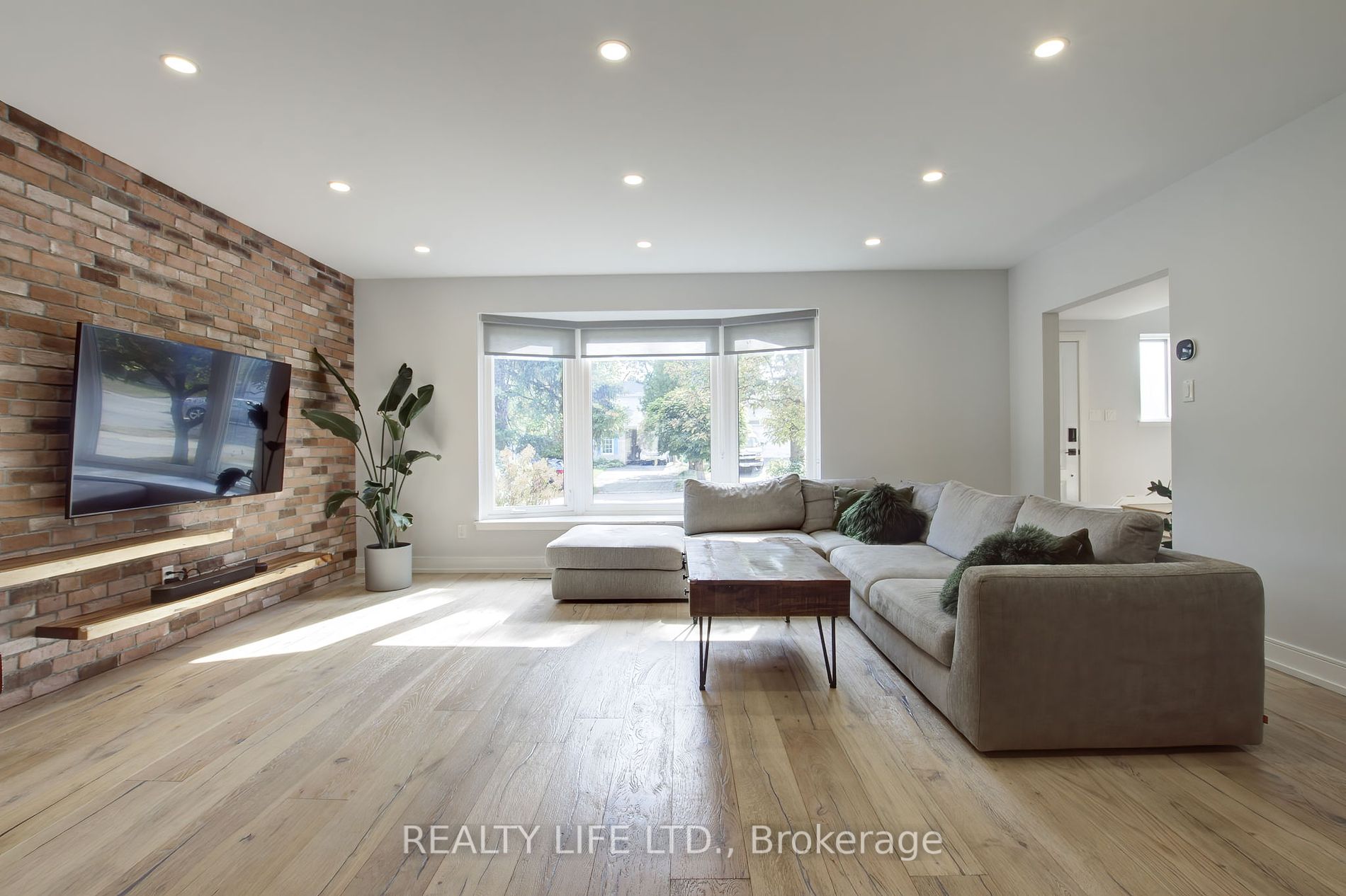1755 Pickmere Court