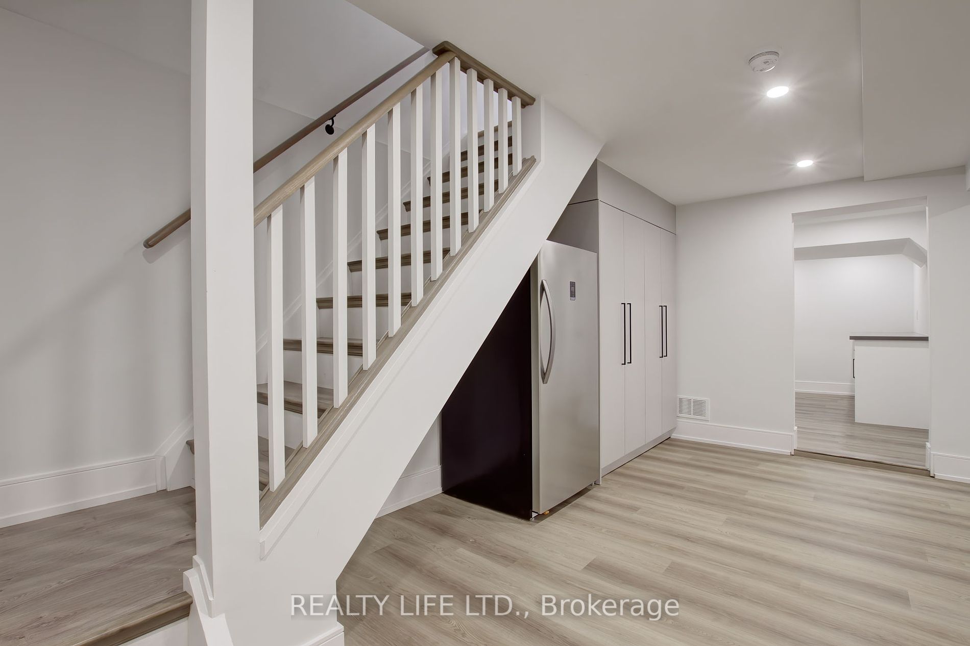 1755 Pickmere Court