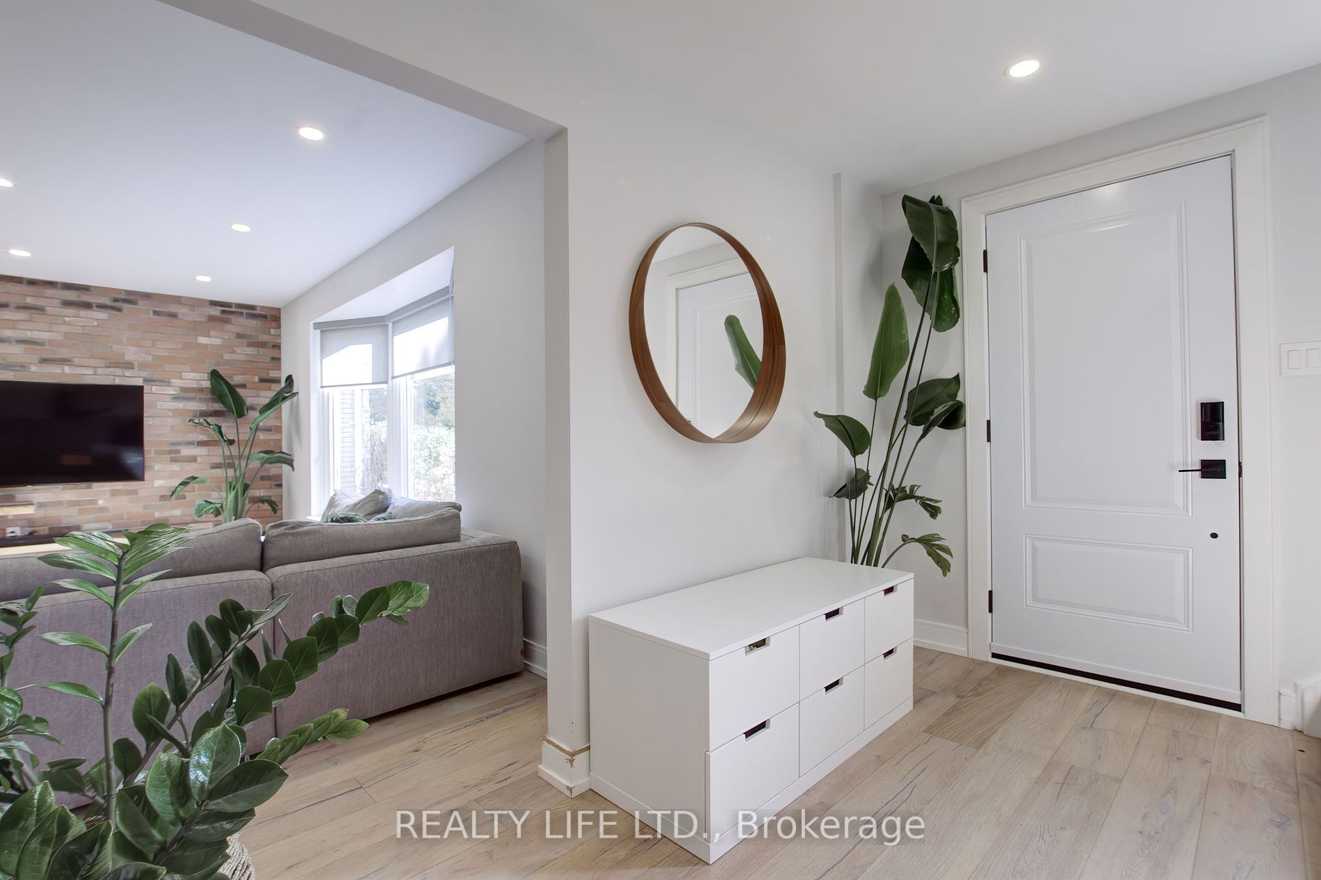 1755 Pickmere Court
