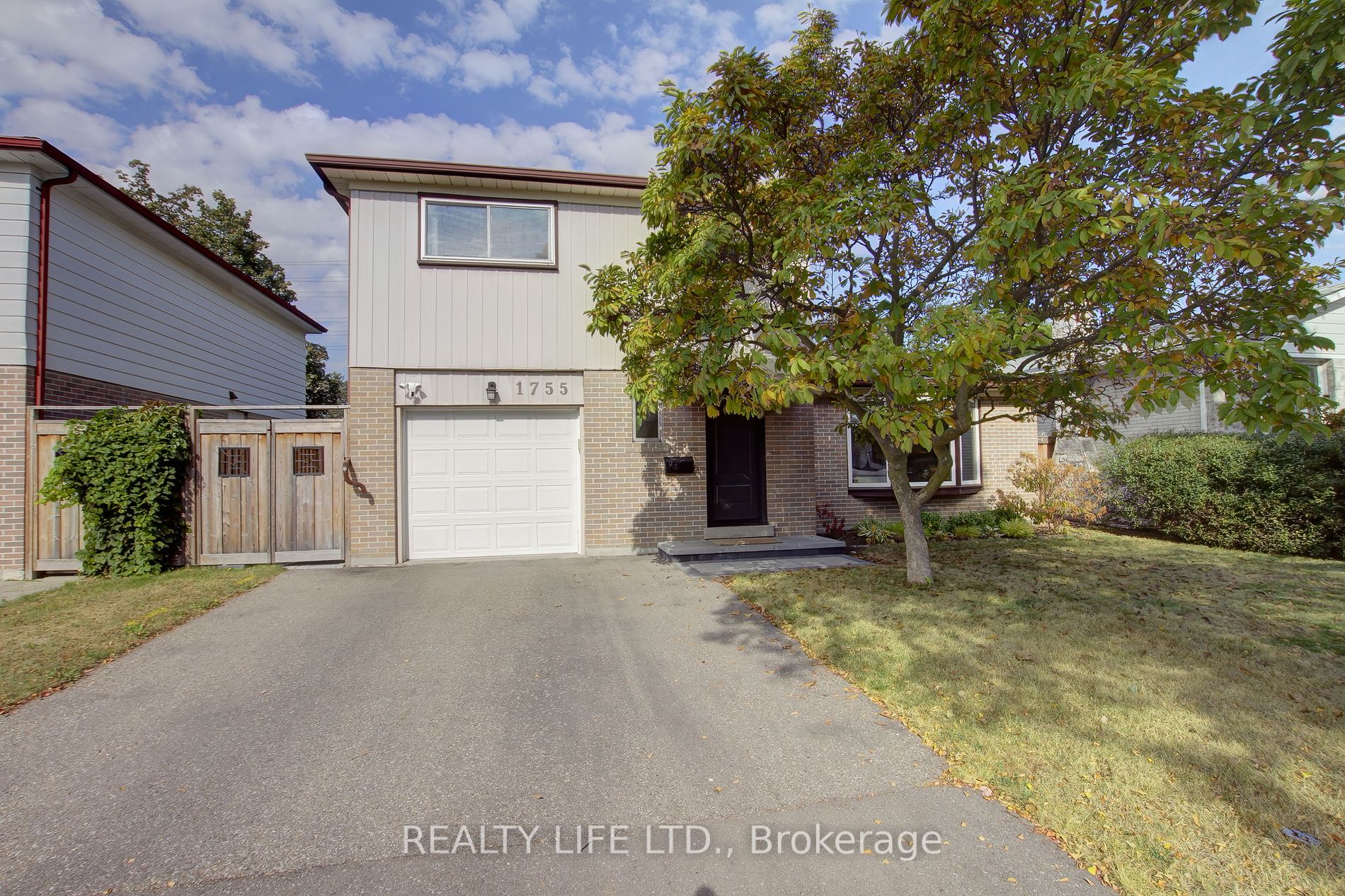1755 Pickmere Court