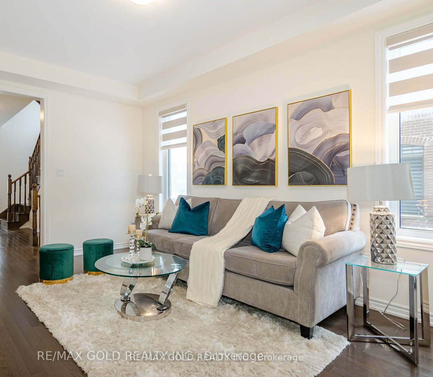 20 Fuller St