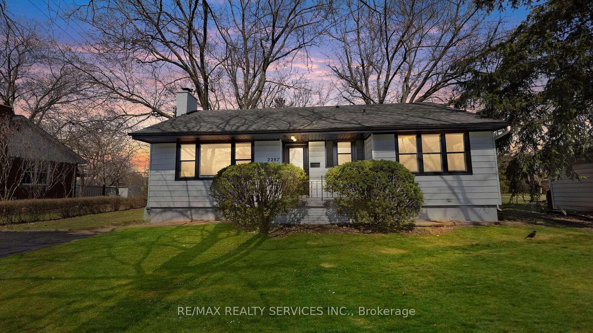 2287 Glenwood School Drive