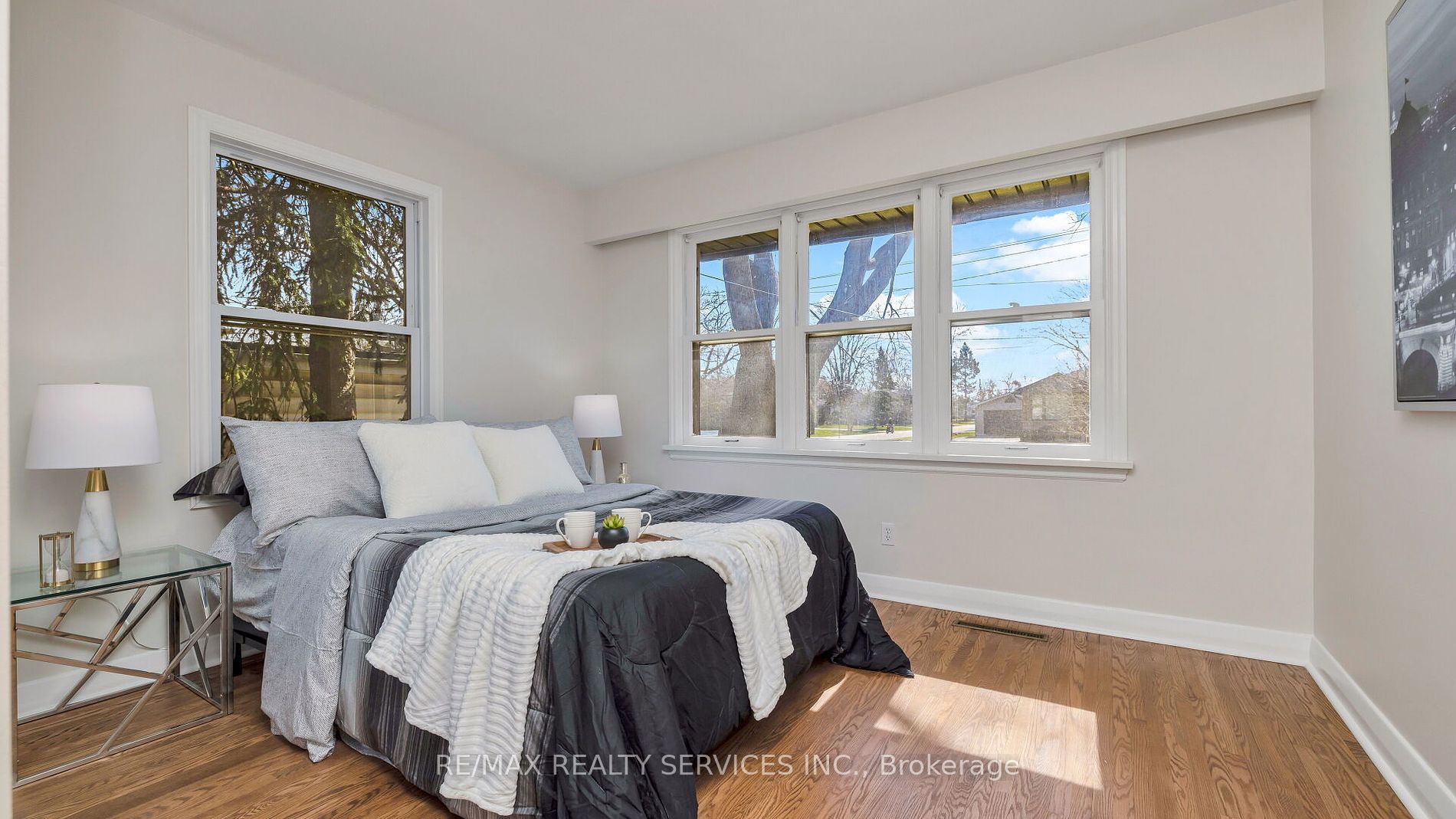 2287 Glenwood School Drive