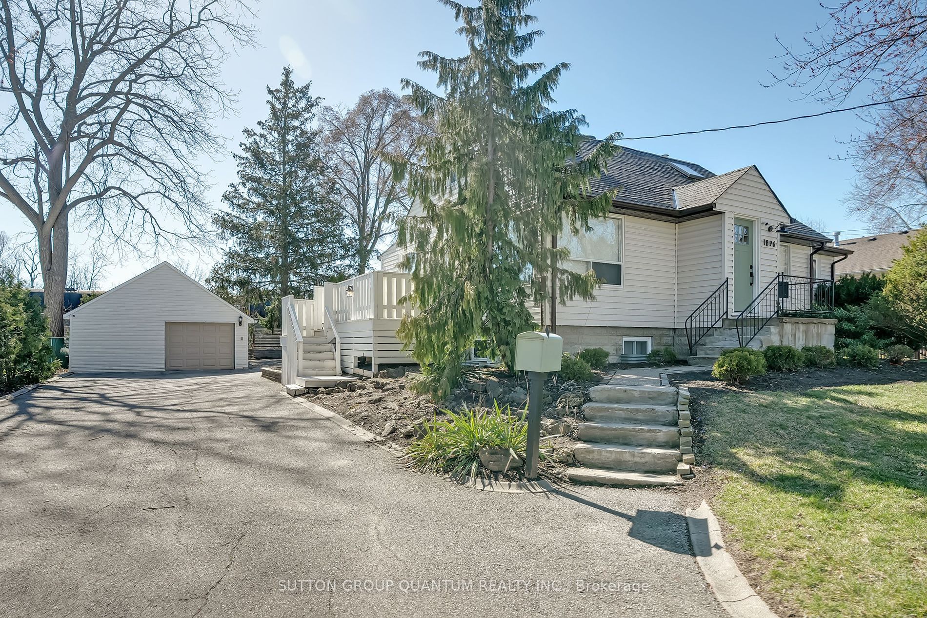 1896 Balsam Ave