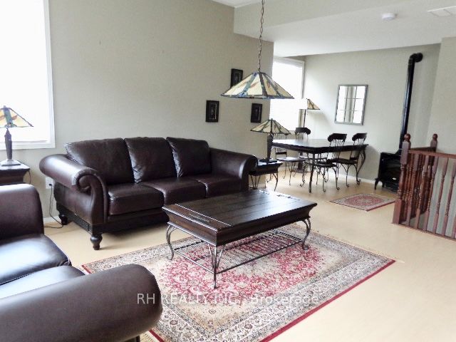 760 Lawrence Ave W, #90