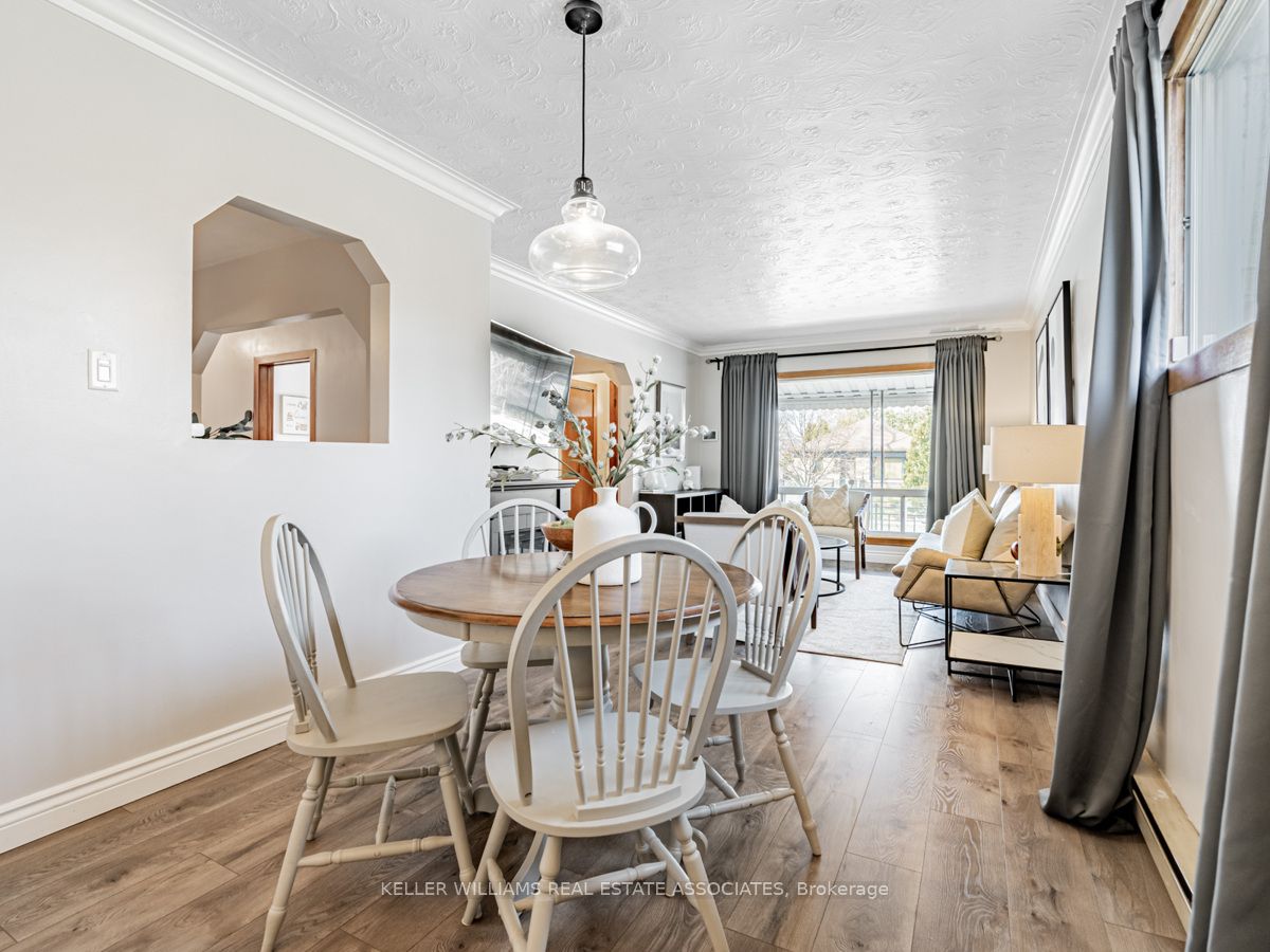 25 Treeview Drive