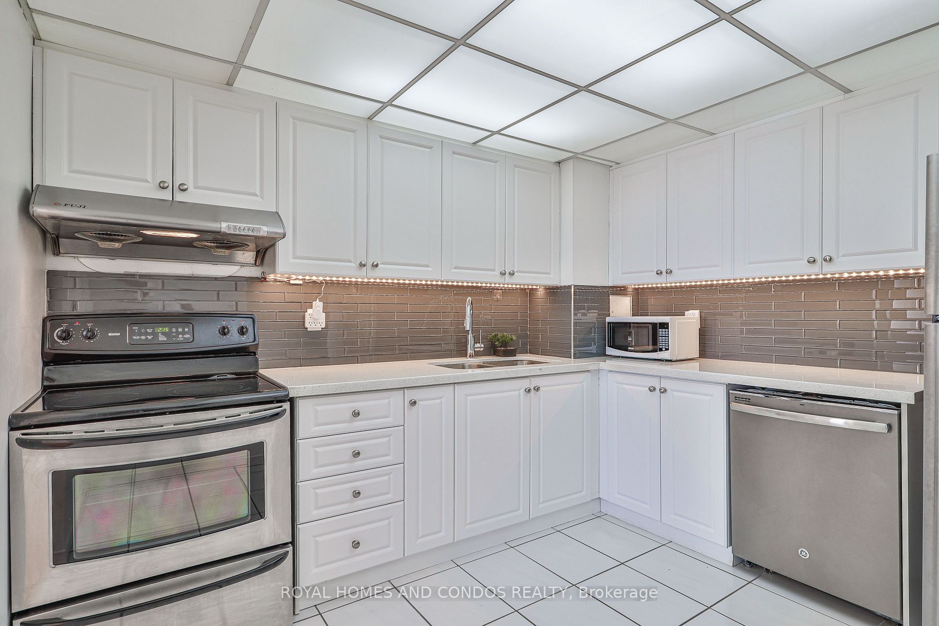 155 Hillcrest Ave, #914