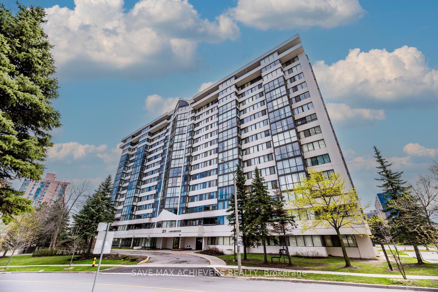 21 Markbrook Lane, #403