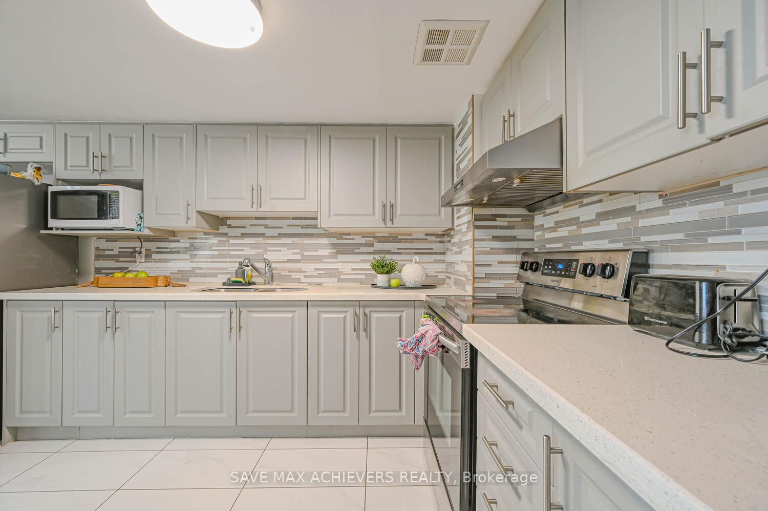 21 Markbrook Lane, #403