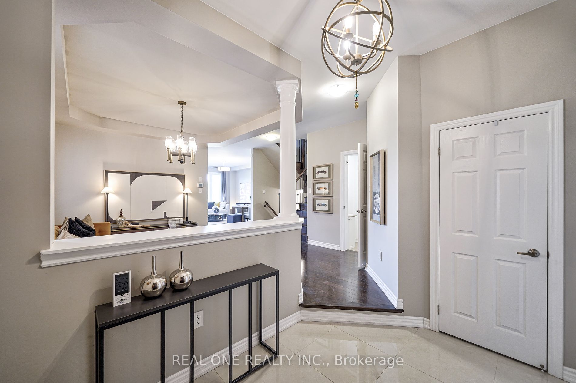 2425 Quetico Crescent