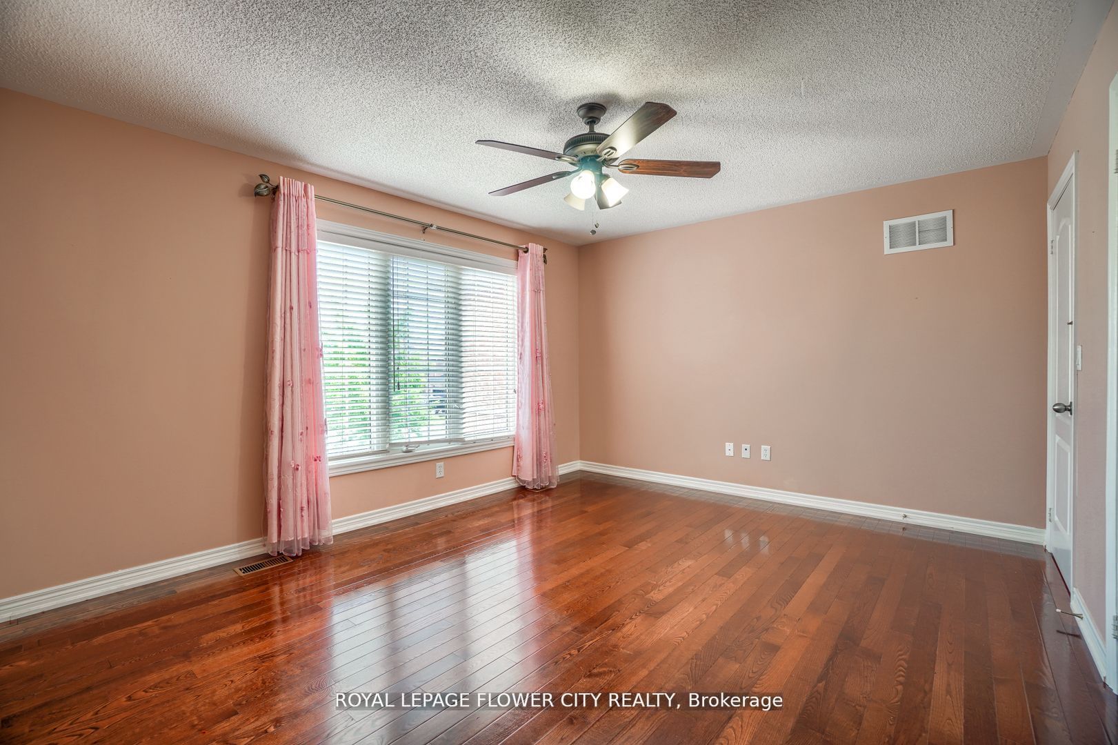 29 Long Meadow Rd