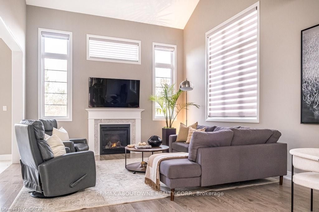 1456 Ford Strathy Crescent