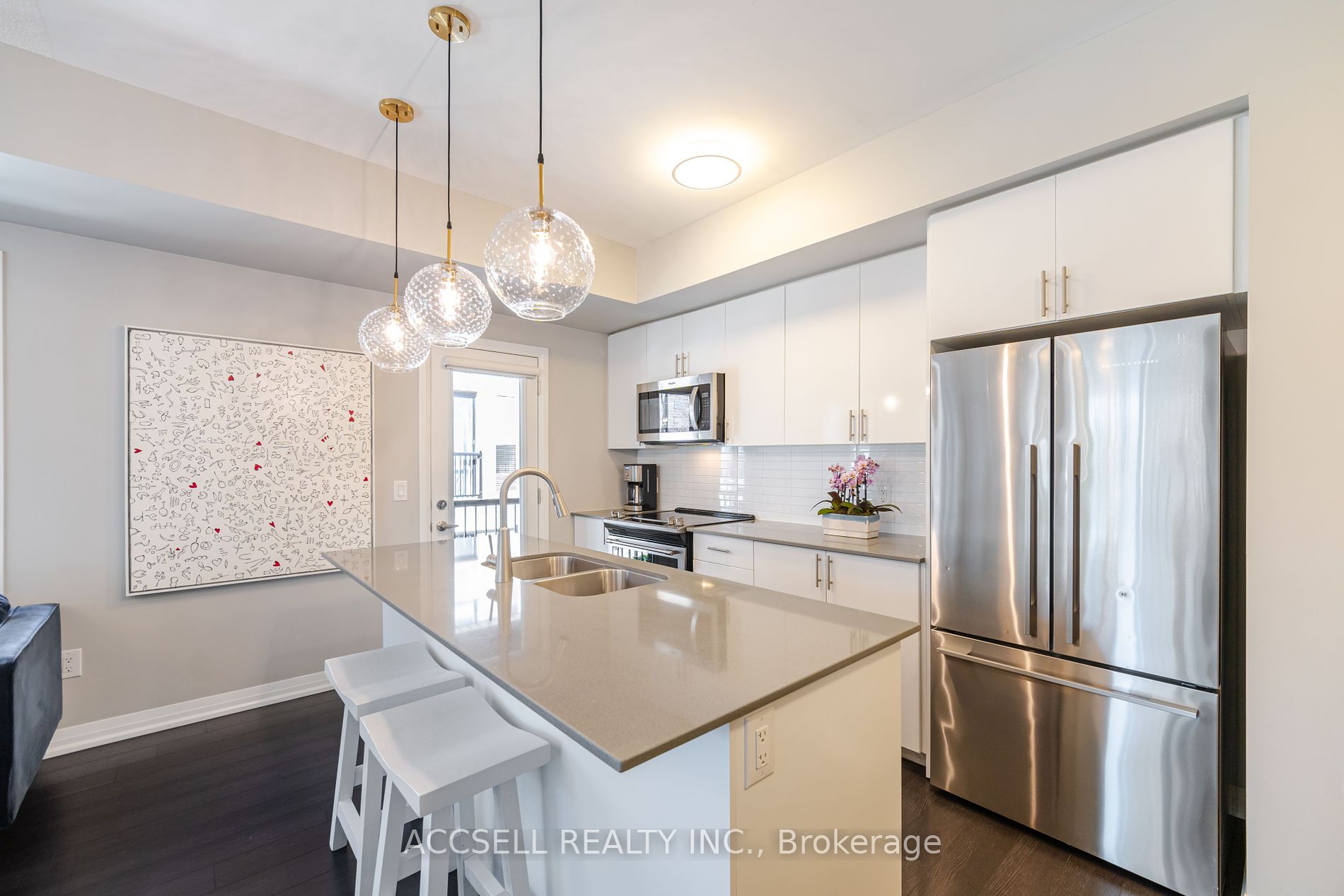1202 Main Street E #108