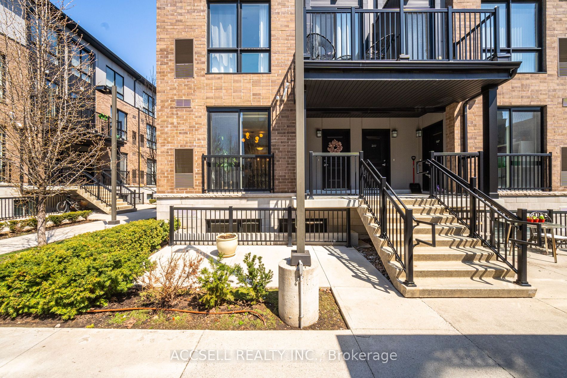 1202 Main Street E #108