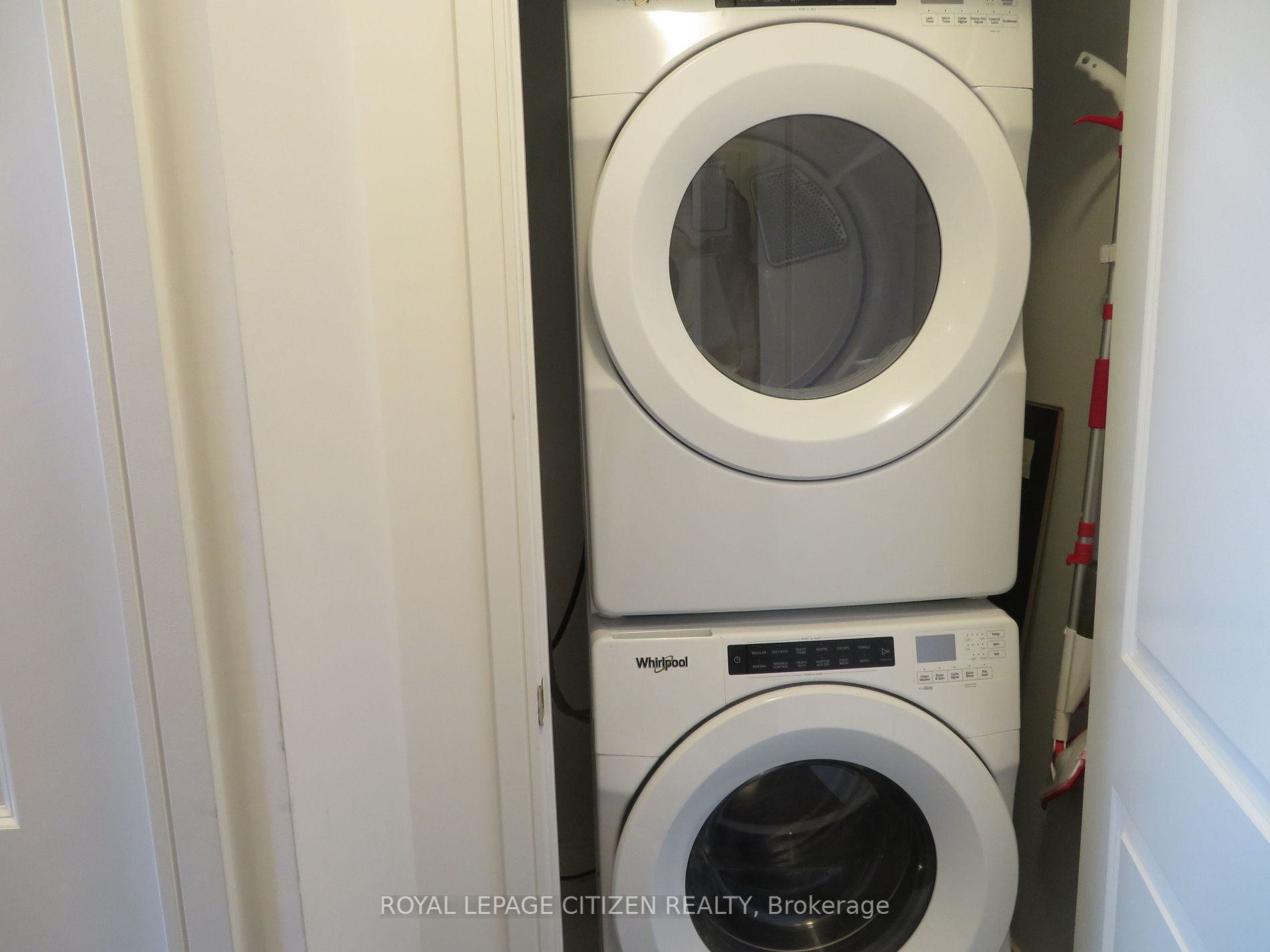 8 Nahani Way #3418