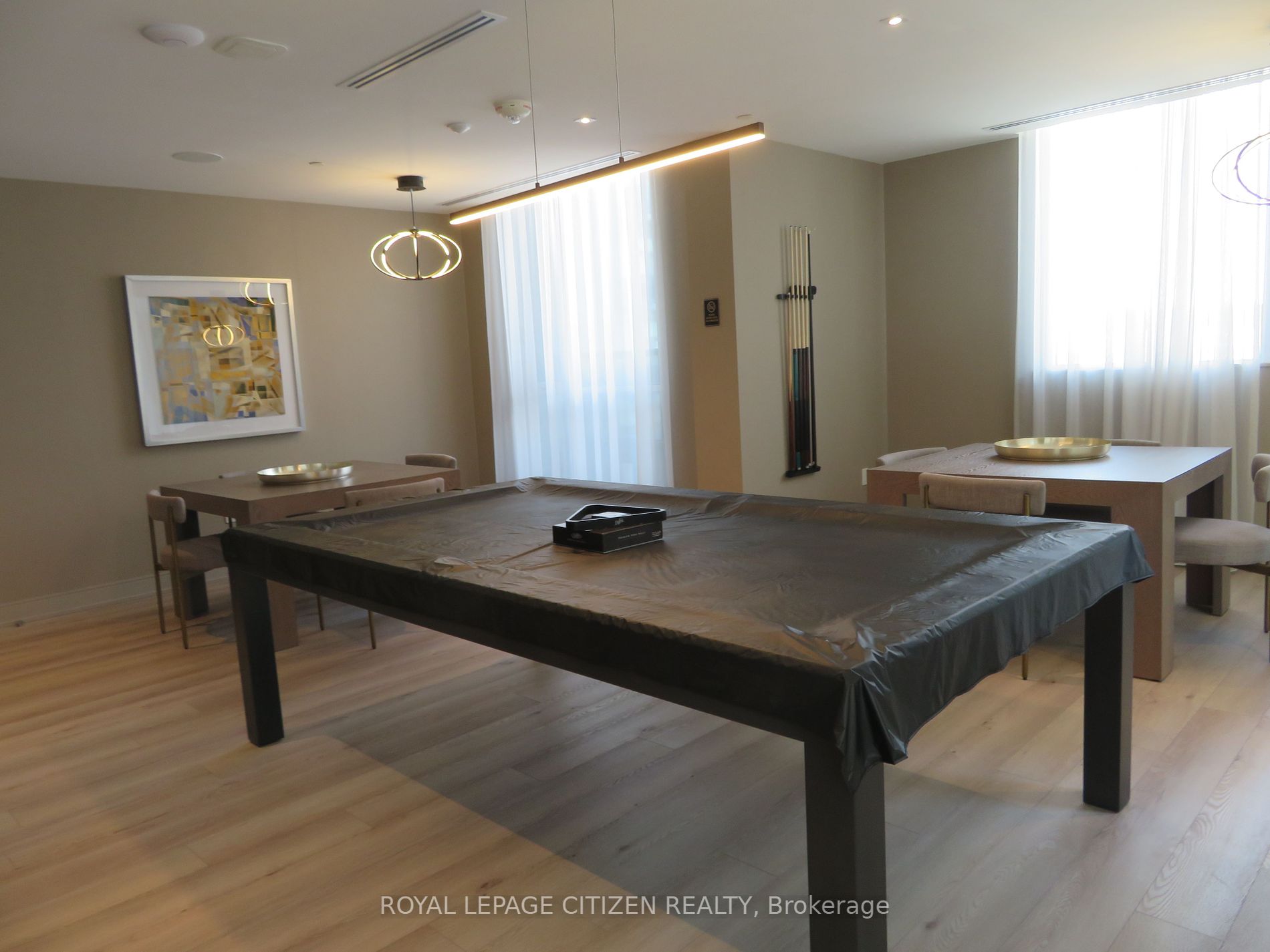 8 Nahani Way #3418